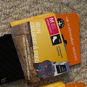 Ladies icebreaker run ultralight